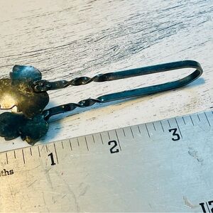 Vintage sterling silver sugar cube tongs maple leaf floral design